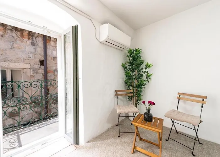 House Old Town * دوبروفينك