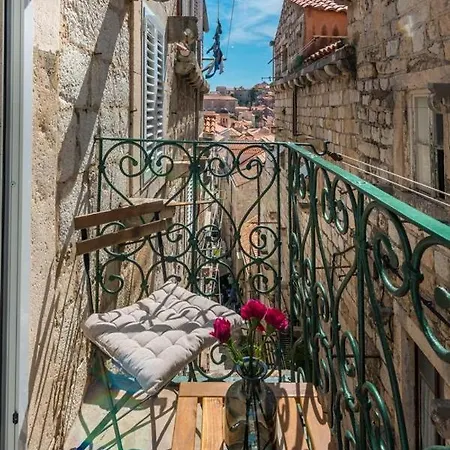 House Old Town *