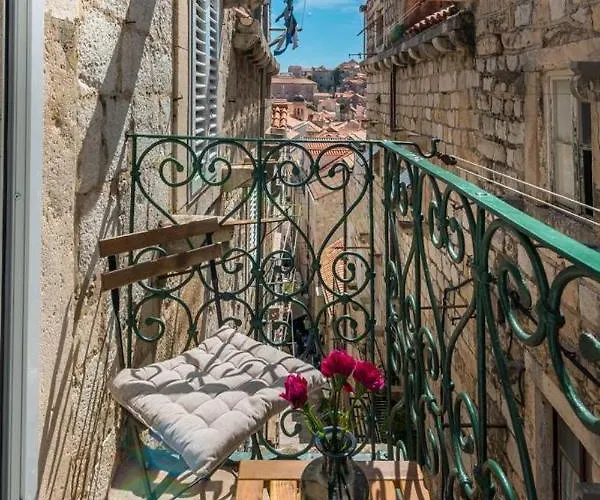 House Old Town *